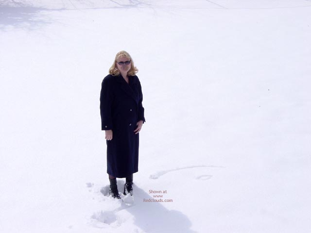 Pic #1Snow Bunny