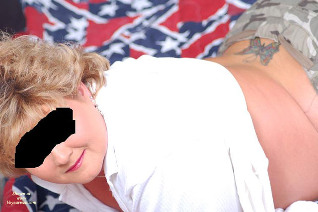 Pic #1Me Does Her First Photo Shoot