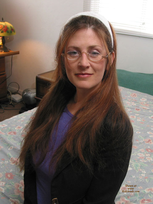 Pic #1Gala Spreads On The Bed