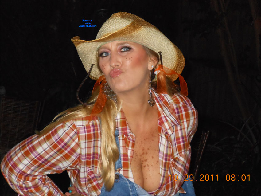 Pic #1More Hot Wifey