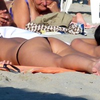 Pic #1 Well Equipped Brunette