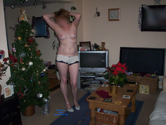 Pic #1Katy Spotty Shoes And Knicks