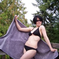 Pic #1*sk Hannah Outside