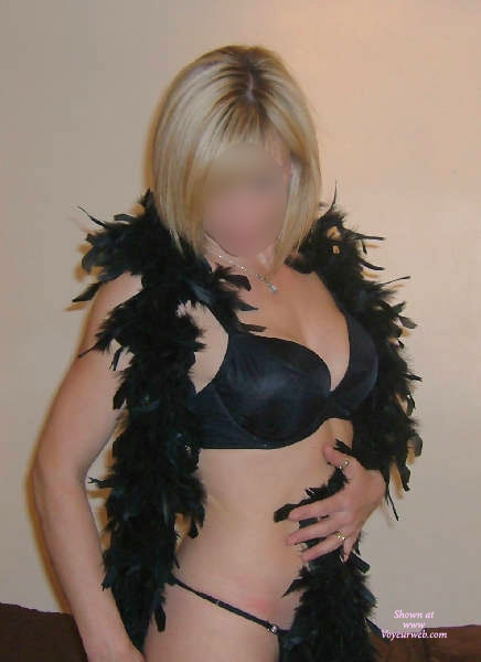 Pic #1Cherry Plays Around