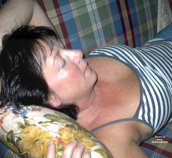 Pic #1Cutebutt On The Couch