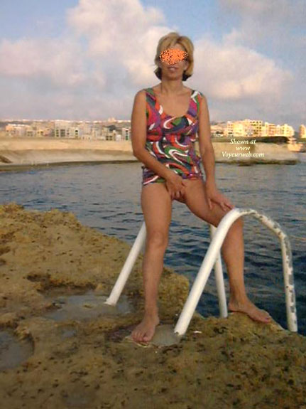 Pic #1Maltese Sexywife43