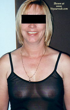 Pic #1Karen Gets Naked