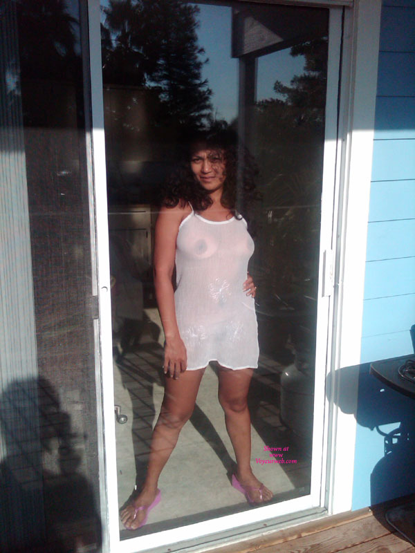 Pic #1 Window Voyour? Or Exhibitionist