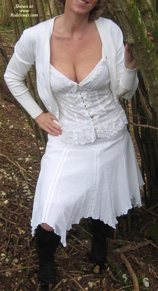 Pic #1Uk Aimee Returns For The Spring !