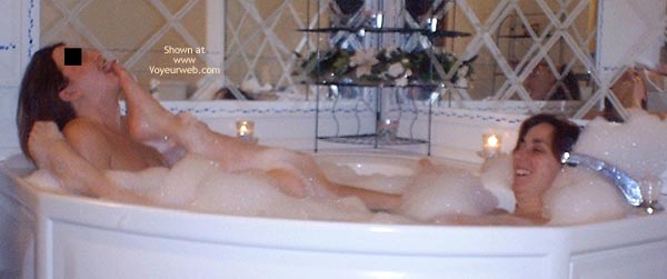 Pic #1Eye And Lyn - Bubbles