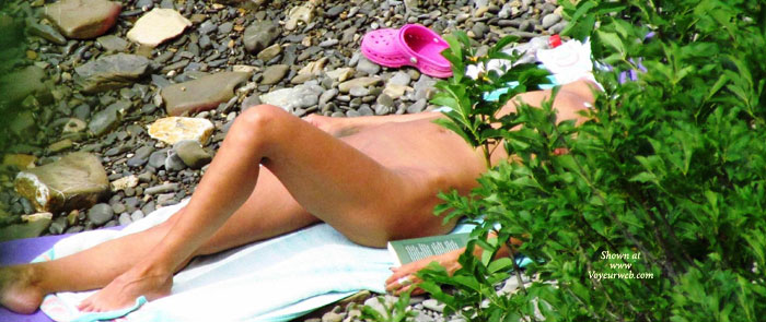 Pic #1Mature From The Cliff