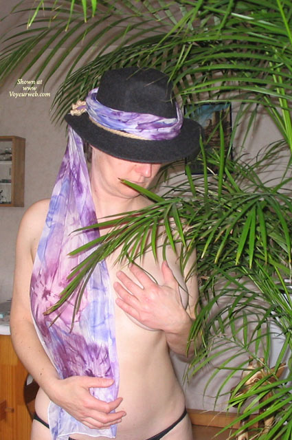 Pic #1Zauberfee In Her Palmjungle At Home