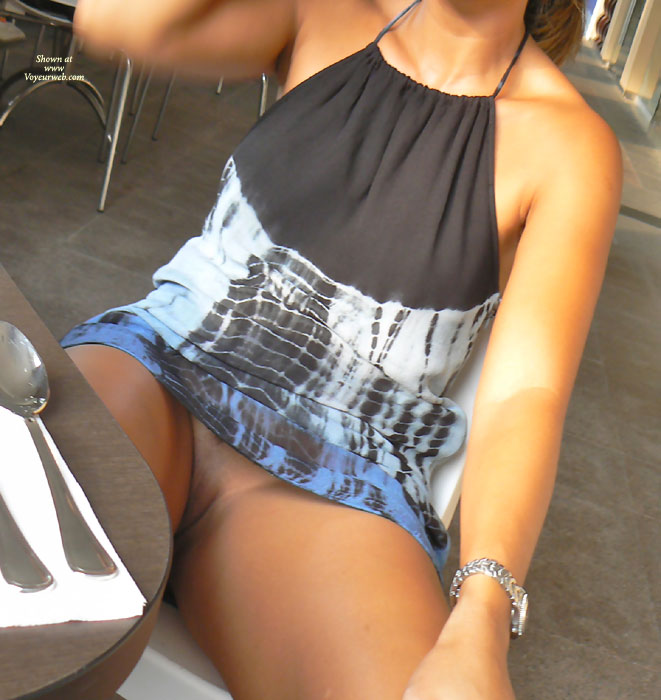 Pic #1Mealtime...