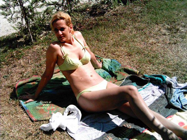 Pic #1Sarah Outdoor