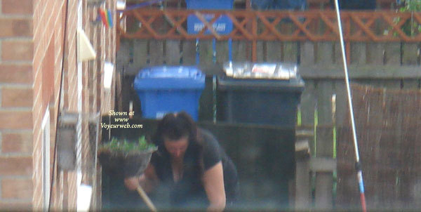 Pic #1Uk Girl Gardening