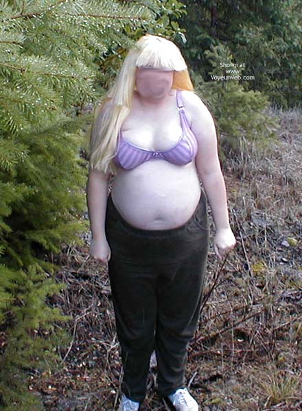 Pic #18 Months Pregnant In Nature