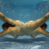 Pic #1 *cl Tamara And Her Clones In The Pool