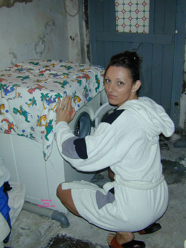 Pic #1Jessi The Horny Housewife