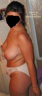 Pic #1Lisa In Bathroom