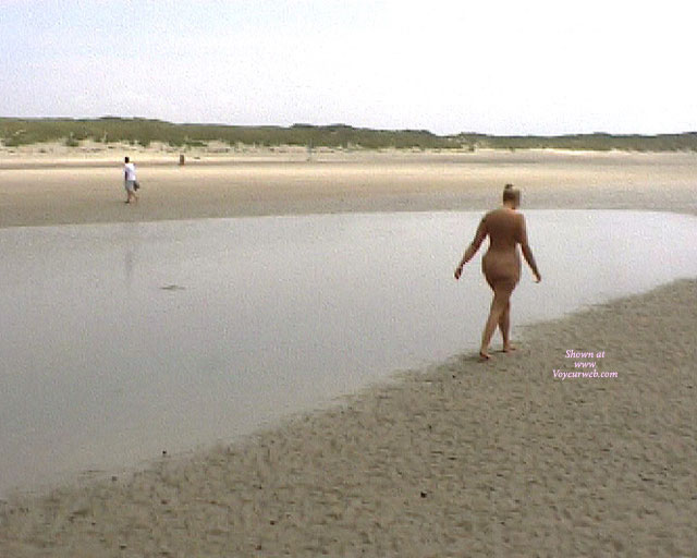 Pic #1 Etna, Parisienne Charnue De 44 Ans, S'exhibe