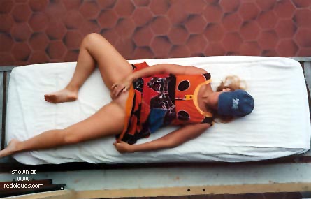 Pic #1Alice      in Heaven 1