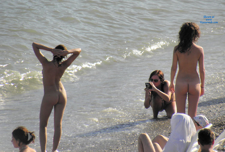 Pic #1Beach Voyeur:&nbsp;*VG Girls Like To Be Photographed - Beach Voyeur