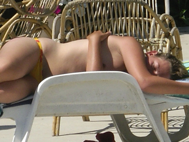 Pic #1Vive Le Soleil...