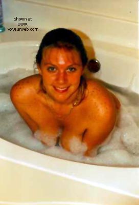 Pic #1Busty Bubbles