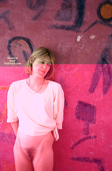 Pic #1She Loved To Spread