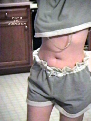 Pic #1Show Offs Nipple Play