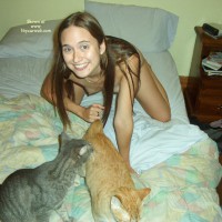 Tite Souris And Her Cats 2