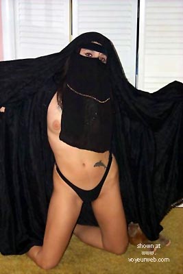 Pic #1Arabic Girl