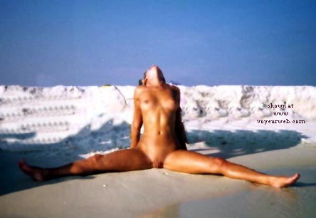 Pic #1Beth on the Beach