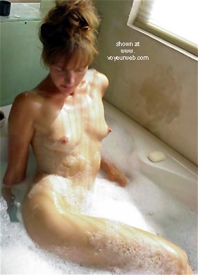 Pic #1Wijfies Tub