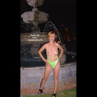 Pic #1Lora      Meets Amy