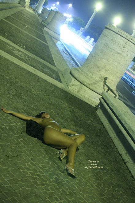 Pic #1 *he Lulu In The Night Whit Heels