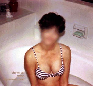 Pic #1Wife in Tub