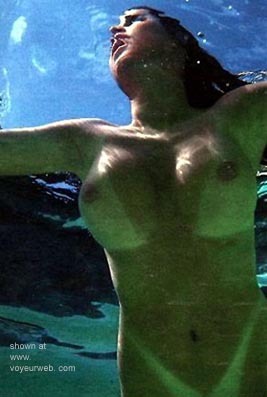 Pic #1Jen      Underwater