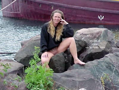 Pic #1She      loves to flash