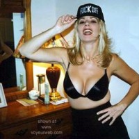 Pic #1Blonde      vs Dark