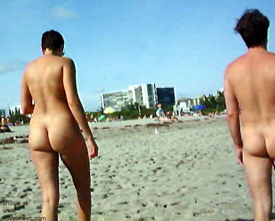 Pic #1Nude      Beach Babes