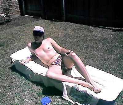 Pic #1Sherri      in the BackYard
