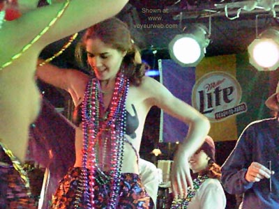 Pic #1Onlookers      Mardi 99