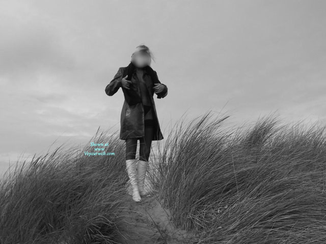 Pic #1 Manon At The Sea