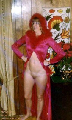 Pic #1lady in red