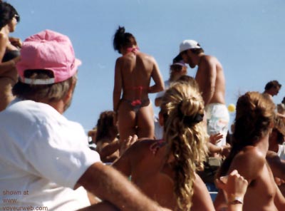 Pic #1She      had a nice ass.