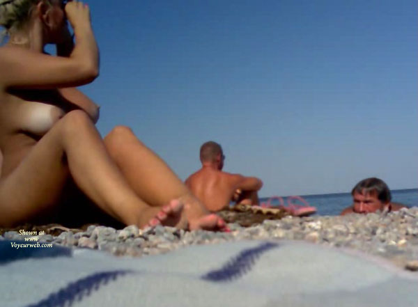 Pic #1Beach Voyeur:&nbsp;Peach Blondy - Beach Voyeur