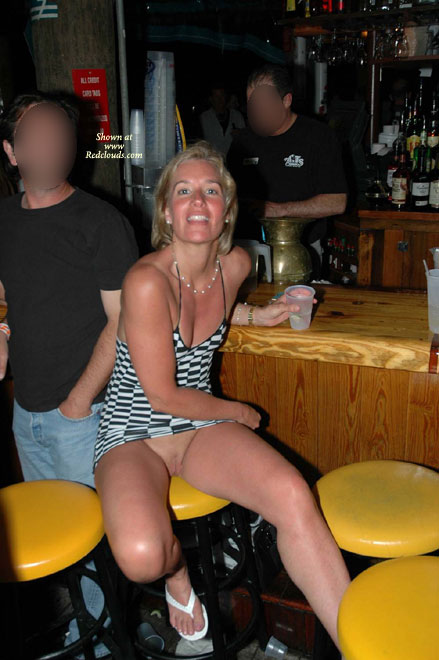 Pic #1Sexy Suz Flashing & Threesome Fun- Part 1