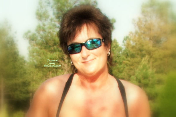 Pic #1Between Dani&#39;s Legs!