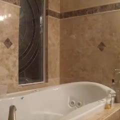 Strip shower